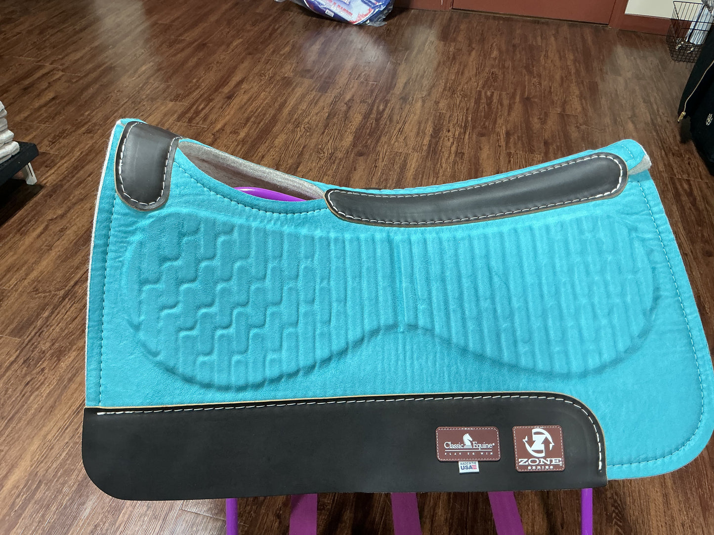 Blemish Microsuede Turquoise 28 x30 Pad