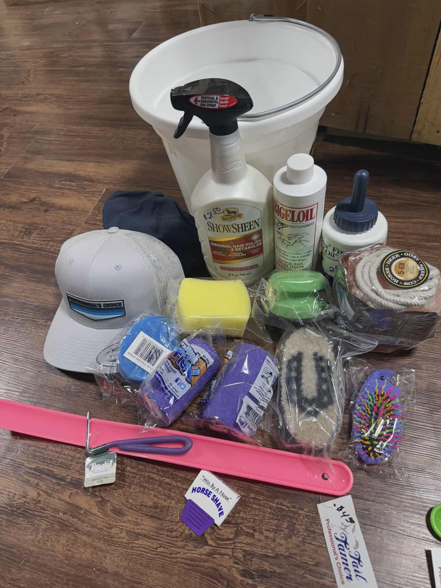 Mega Grooming Bucket