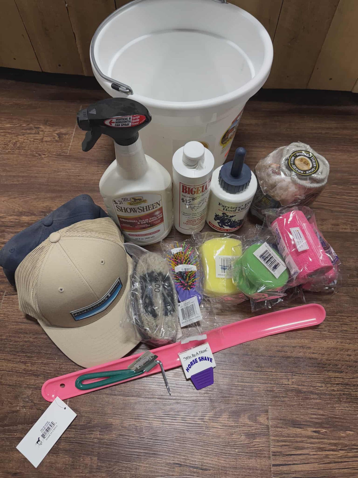 Mega Grooming Bucket